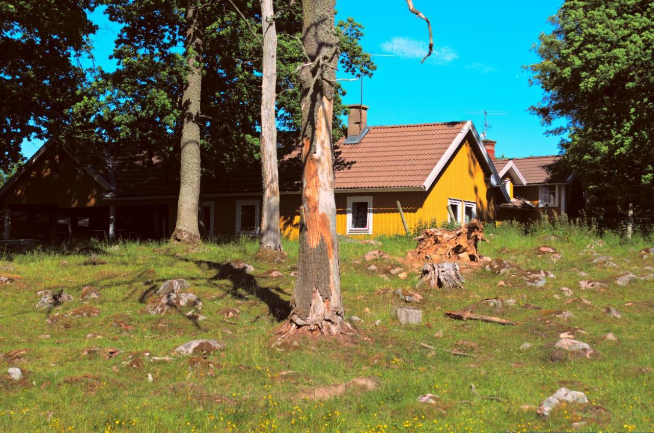 Gaeststugan Skara Exterior photo